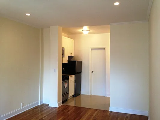 Rented by Sky Management | media 16