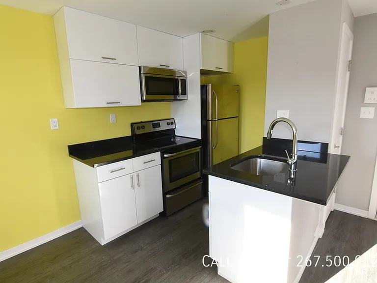 1924 Geary St #6 — Photo 1