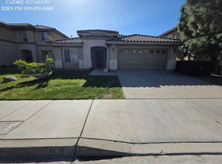 16185 Stone Ridge Ln, Fontana, CA 92336