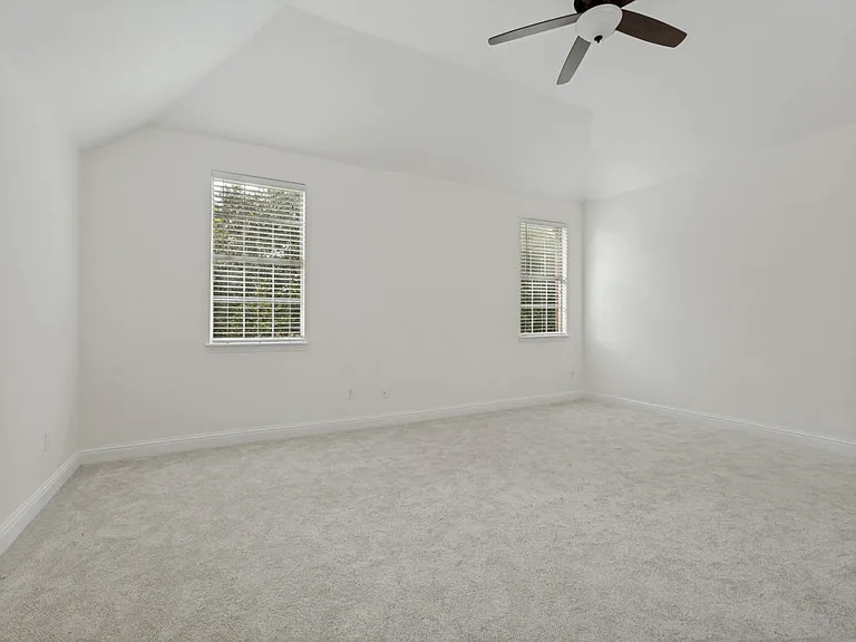 729 Driftwood Dr — Photo 18