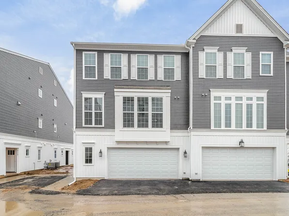3117 Stall Ln, Mechanicsburg, PA 17055
