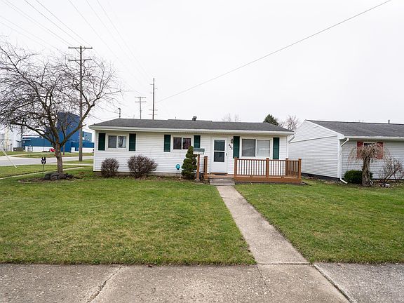 2nd image of 426 Moore Ave