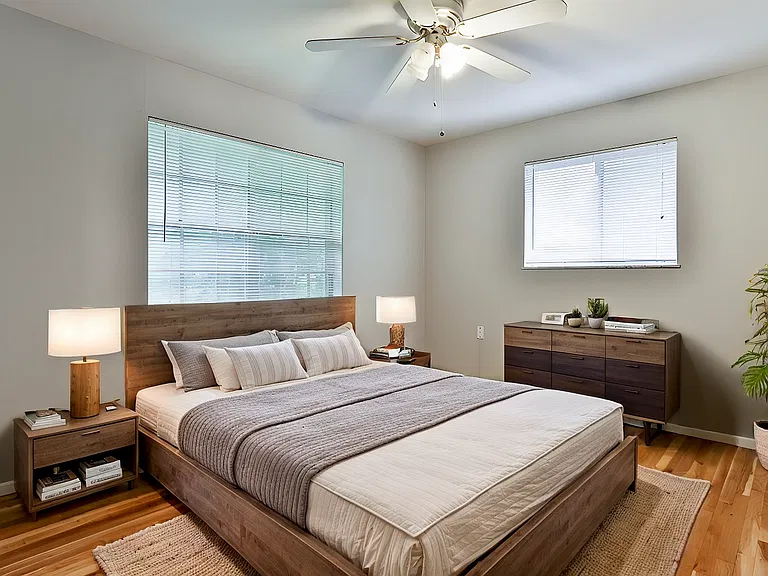 Atherton Apartments — Photo 13