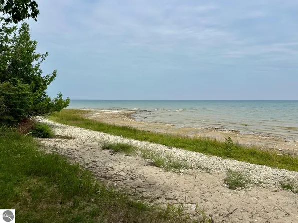 E Side Dr #2, Beaver Island, MI 49782