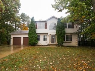 4 Haystack Ct, Sicklerville, NJ 08081