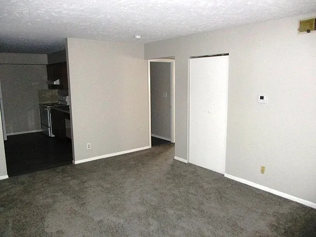 2 bed, $935 — Photo 4