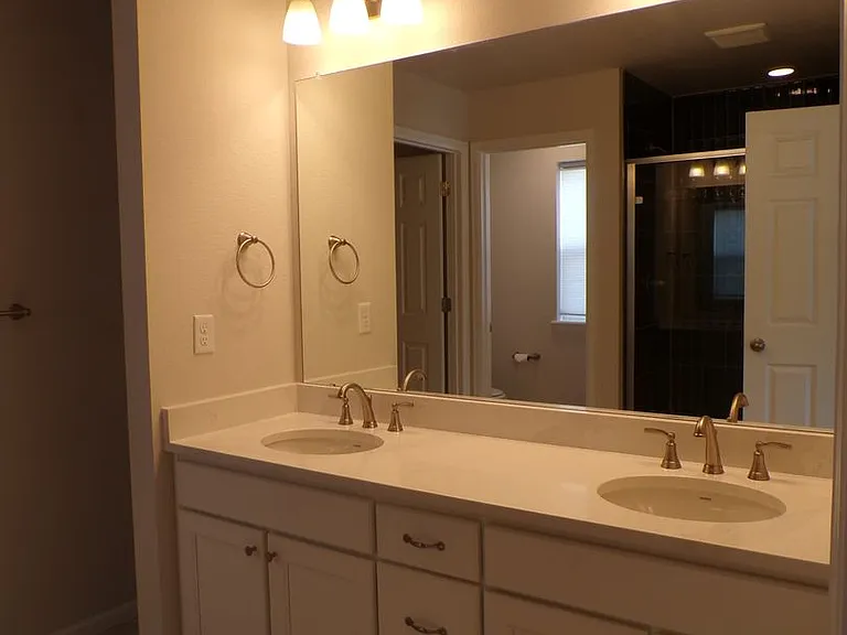 979 Oleander St — Photo 12
