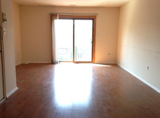 135 Orlando St, Edison, NJ 08817