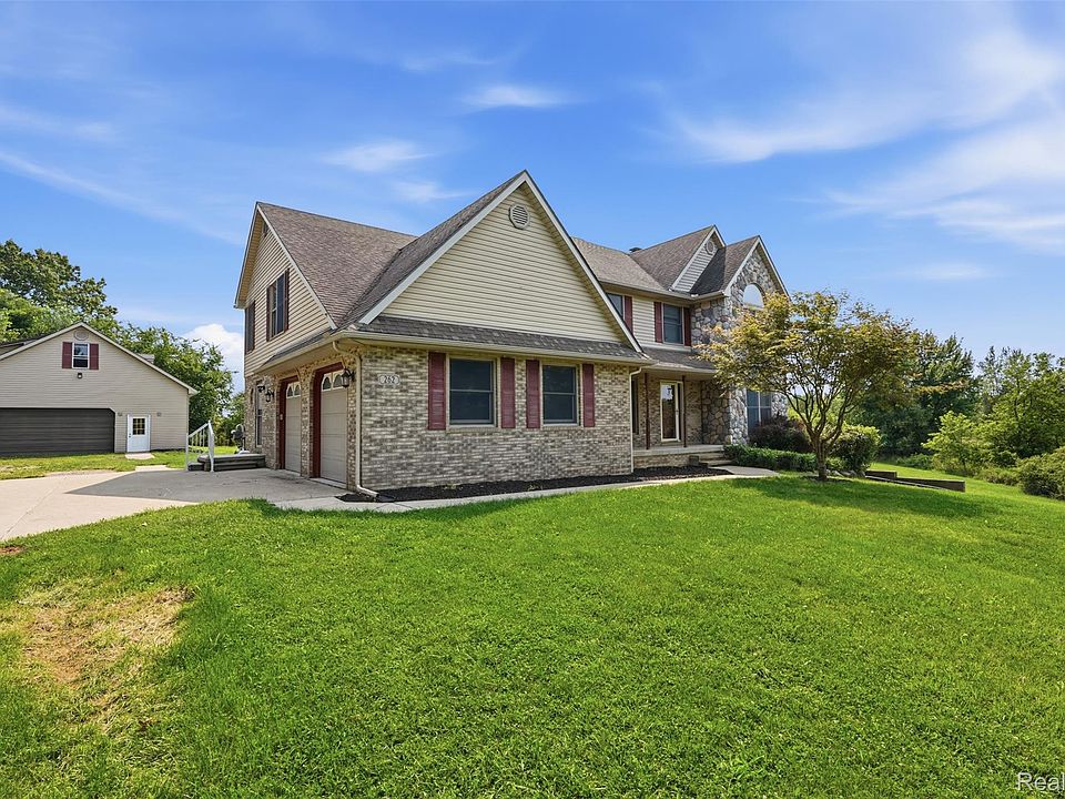 1st image of 262 Norlynn Dr