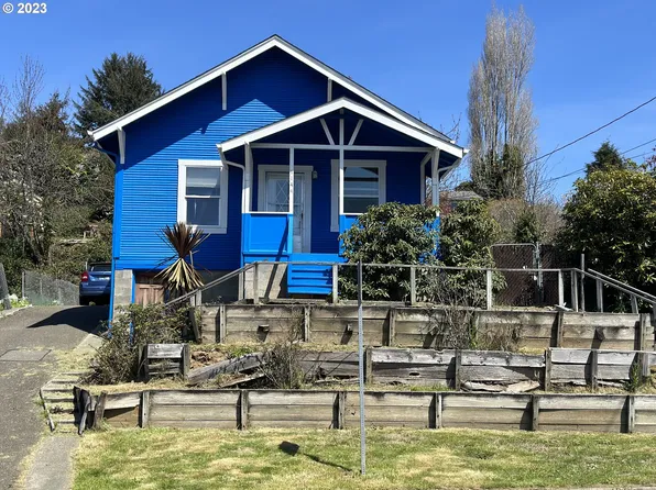 1144 Minnesota Ave, Coos Bay, OR 97420