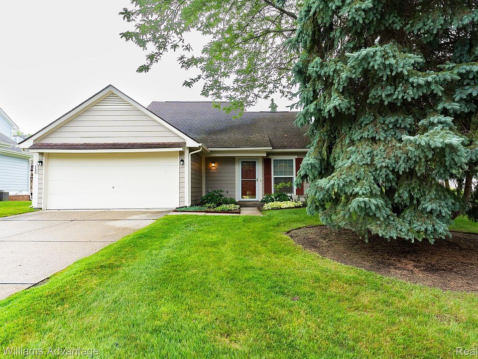 1st image of 31245 Columbia Dr
