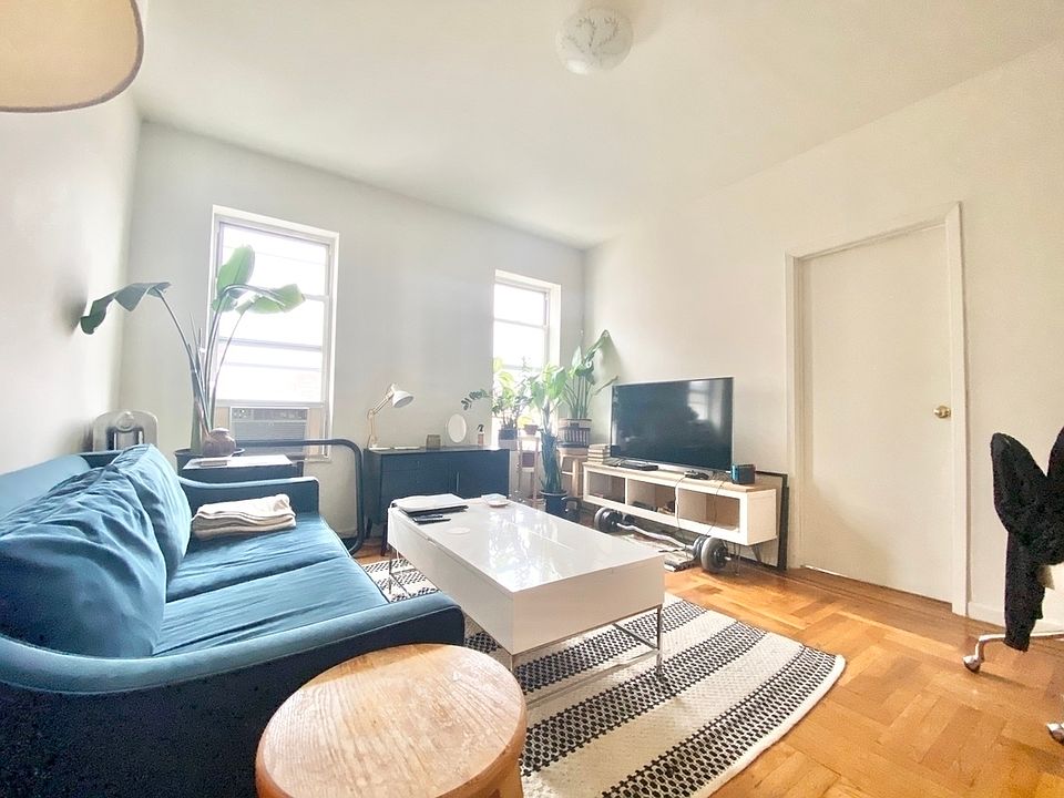 1st image of 2574 37th St APT 10