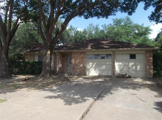 8302 Streamside Dr, Houston, TX 77088