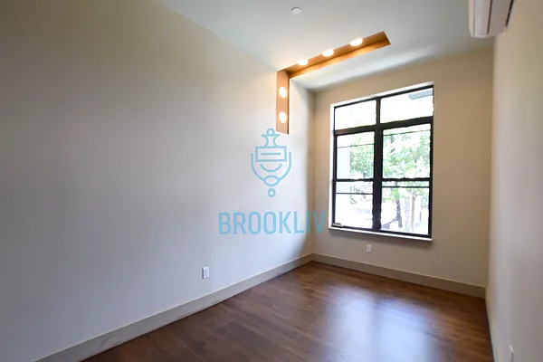 Rented by null | media 15