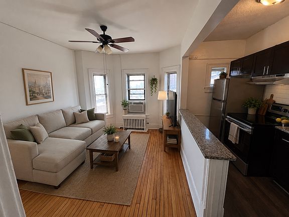 3rd image of 1304 Saint Paul St #84