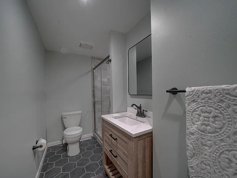 1678 Windemere Ln — Photo 18
