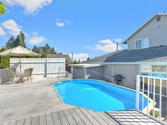 2nd image of 6808 82nd Street Ct E