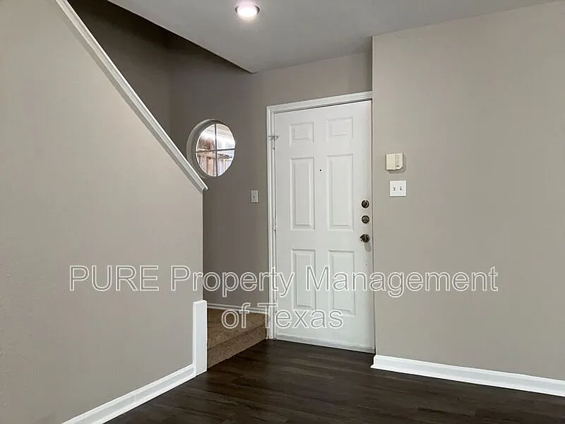 3 bed, 2.5 bath, 1316 sqft, $1,750 — Photo 3