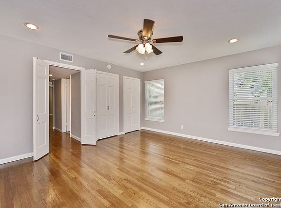 5th image of 1024 W Woodlawn Ave APT 2