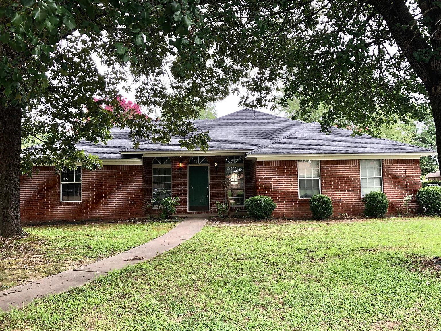 2 Jeffrey Cir, Wake Village, TX 75501 Zillow