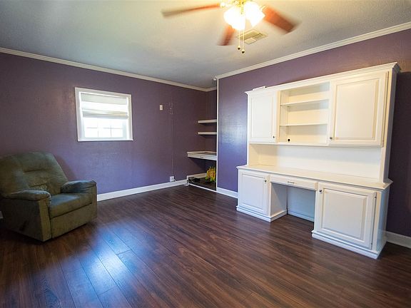 5th image of 1634 Chestnut Dr