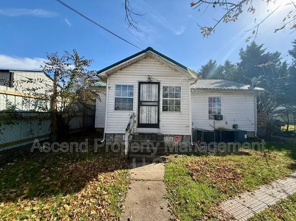 3208 Dodds Ave #B, Chattanooga, TN 37407