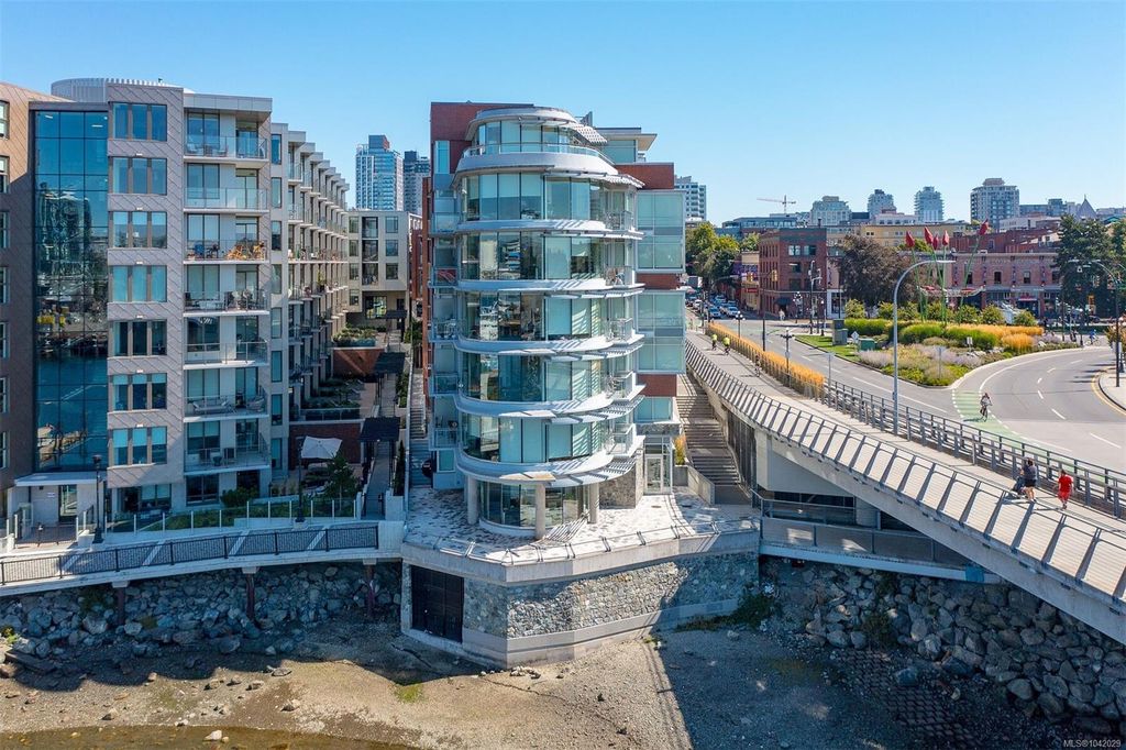 456 Pandora Ave #212B, Victoria, BC - View 2