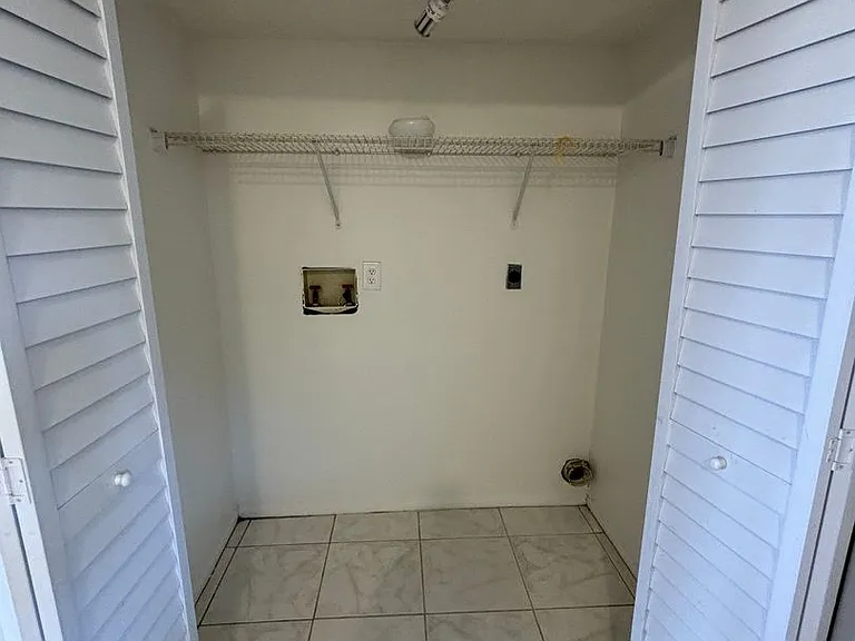 285 Sukoshi Dr #C — Photo 5