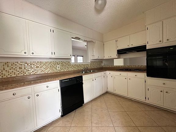 2nd image of 1767 Peck Dr