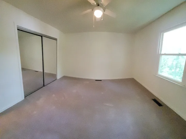 104 Crutchfield Cir — Photo 23