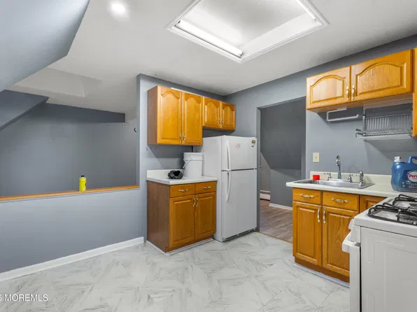 96 Wilson Ave Floor 2, Englishtown, NJ 07726