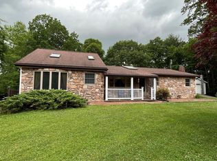 455 Pine Crest Dr, Mc Clure, PA 17841