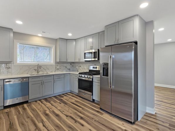 1332 S Bianco Villa Dr, Lockport, IL