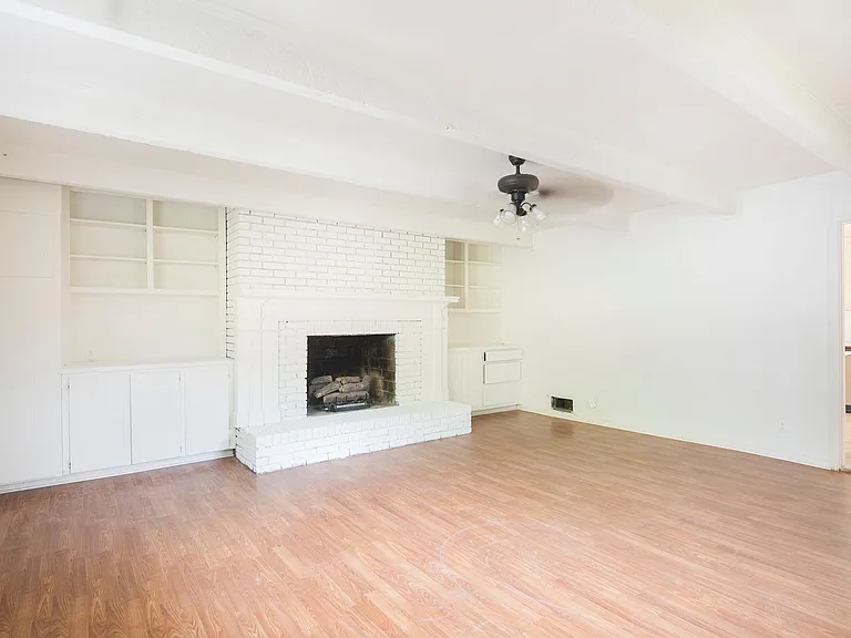 1769 Vestaview Ln — Photo 4