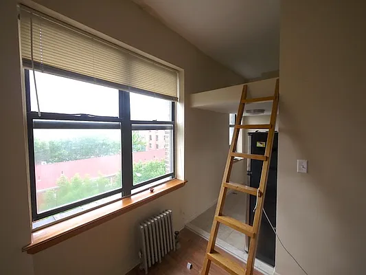 Rented by New York Residence | media 26