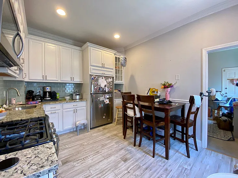 213 Main St #3 — Photo 4