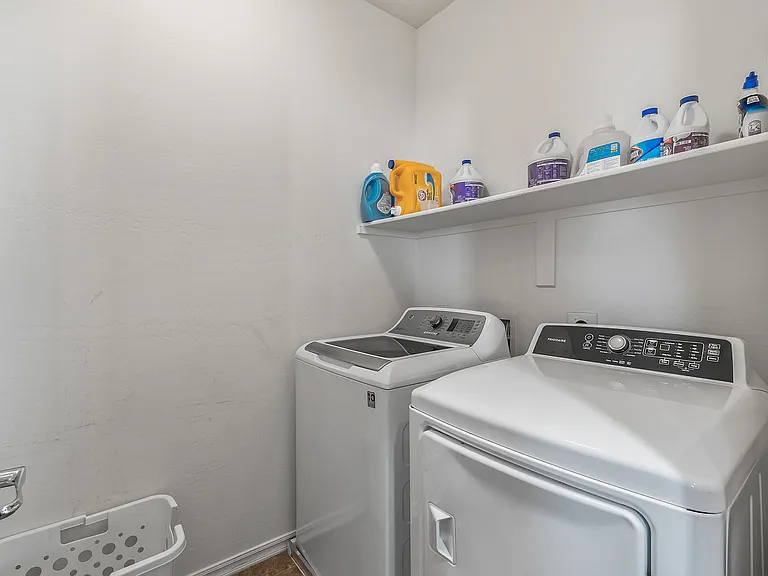 14592 W Acapulco Ln — Photo 7