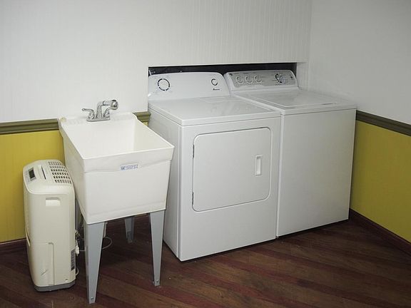 Full Laundry