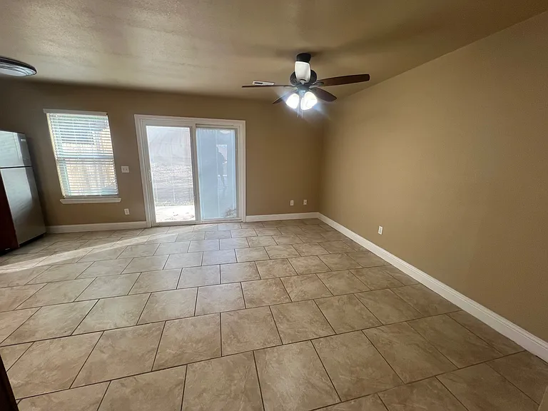 1562 N Dawn Dr — Photo 5
