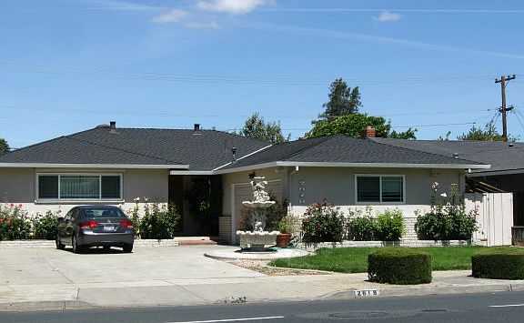 3rd image of 2618 Meridian Ave