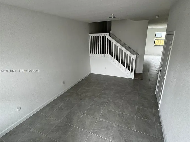 285 SW 159th Ln #0 — Photo 4