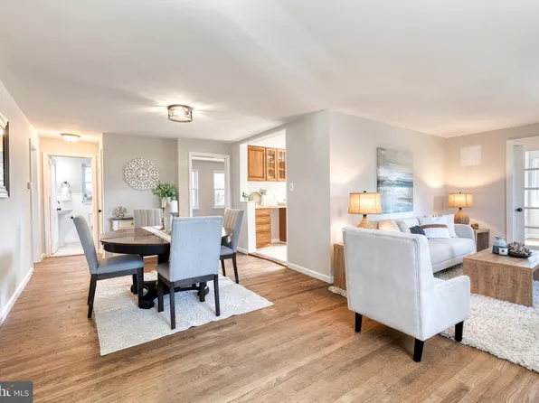 903 Fairway Dr, Towson, MD 21286