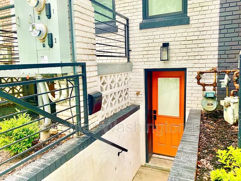 1618 Gales St NE #B — Photo 19