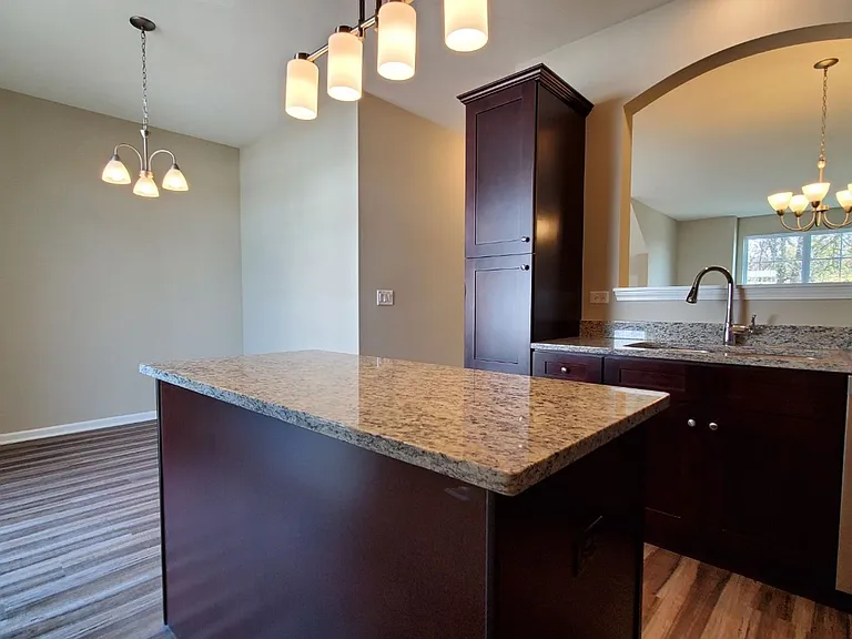 300 Timber Ridge Ct — Photo 16