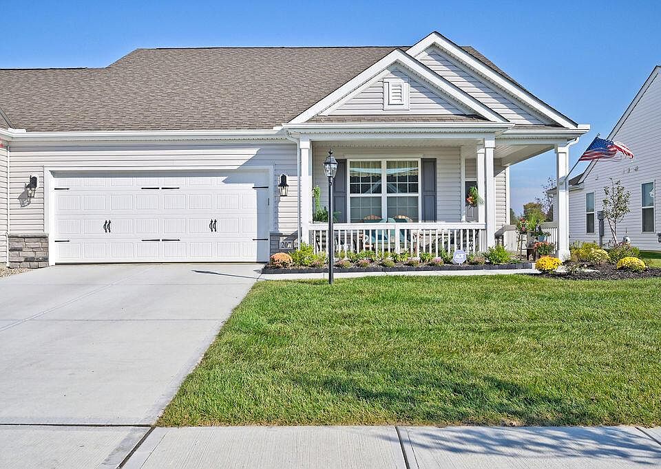 1st image of 207 Woodland Sky Dr