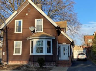 16 White St, Pawtucket, RI 02860