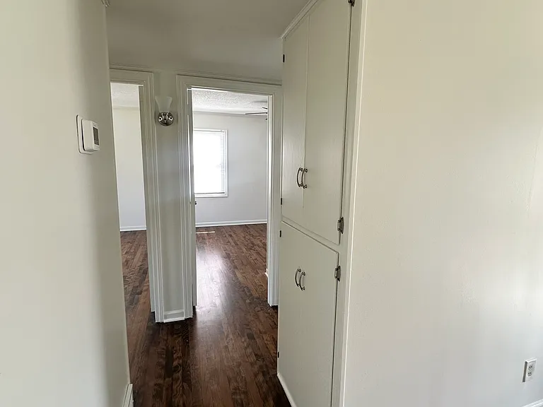 7315 Maple St — Photo 15