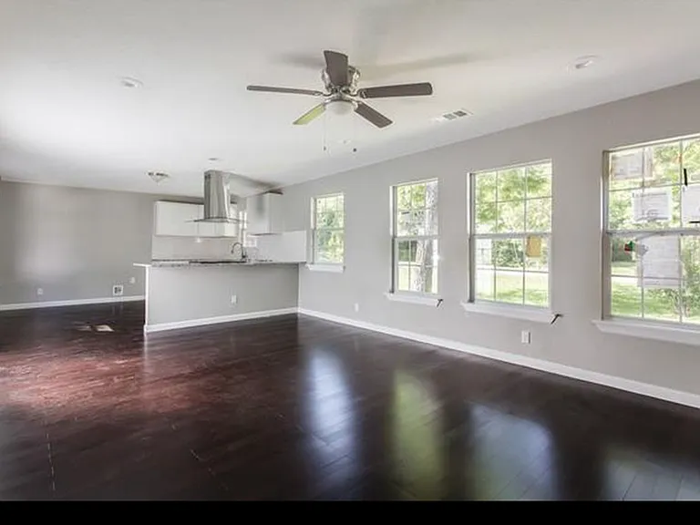 2338 Longhorn St — Photo 11