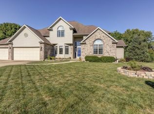 773 Spyglass Blvd, Forsyth, IL