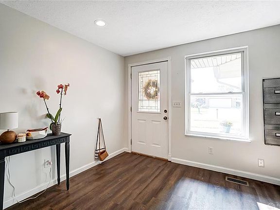 5th image of 5461 Woodgate Dr